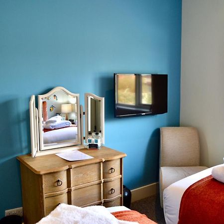 The Nest Hotel & Restaurant Petersfield Esterno foto