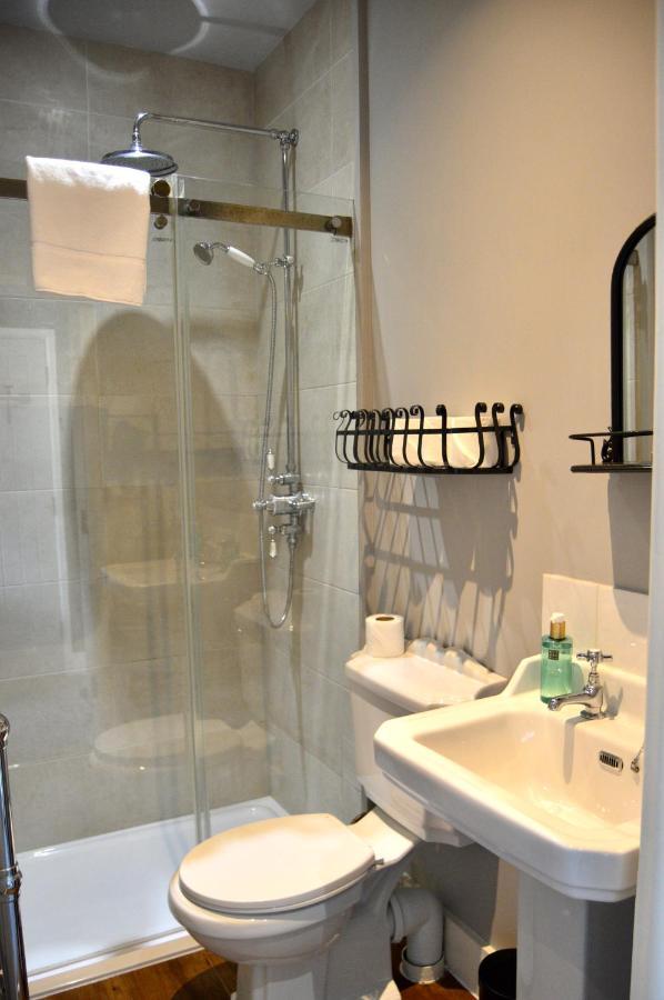 The Nest Hotel & Restaurant Petersfield Esterno foto