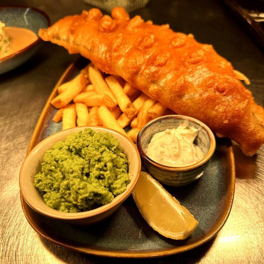The Nest Hotel & Restaurant Petersfield Esterno foto