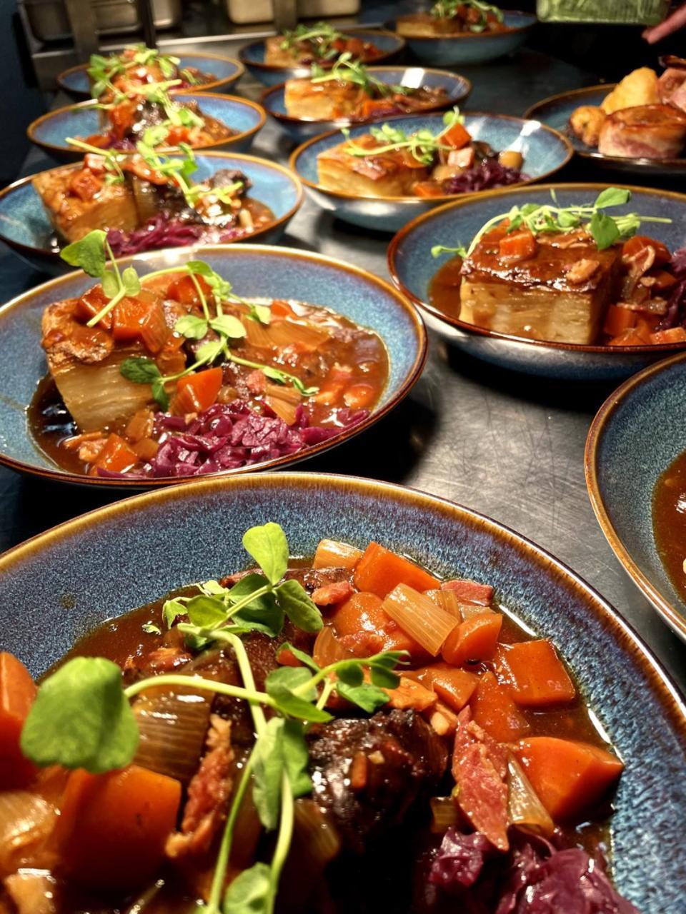 The Nest Hotel & Restaurant Petersfield Esterno foto